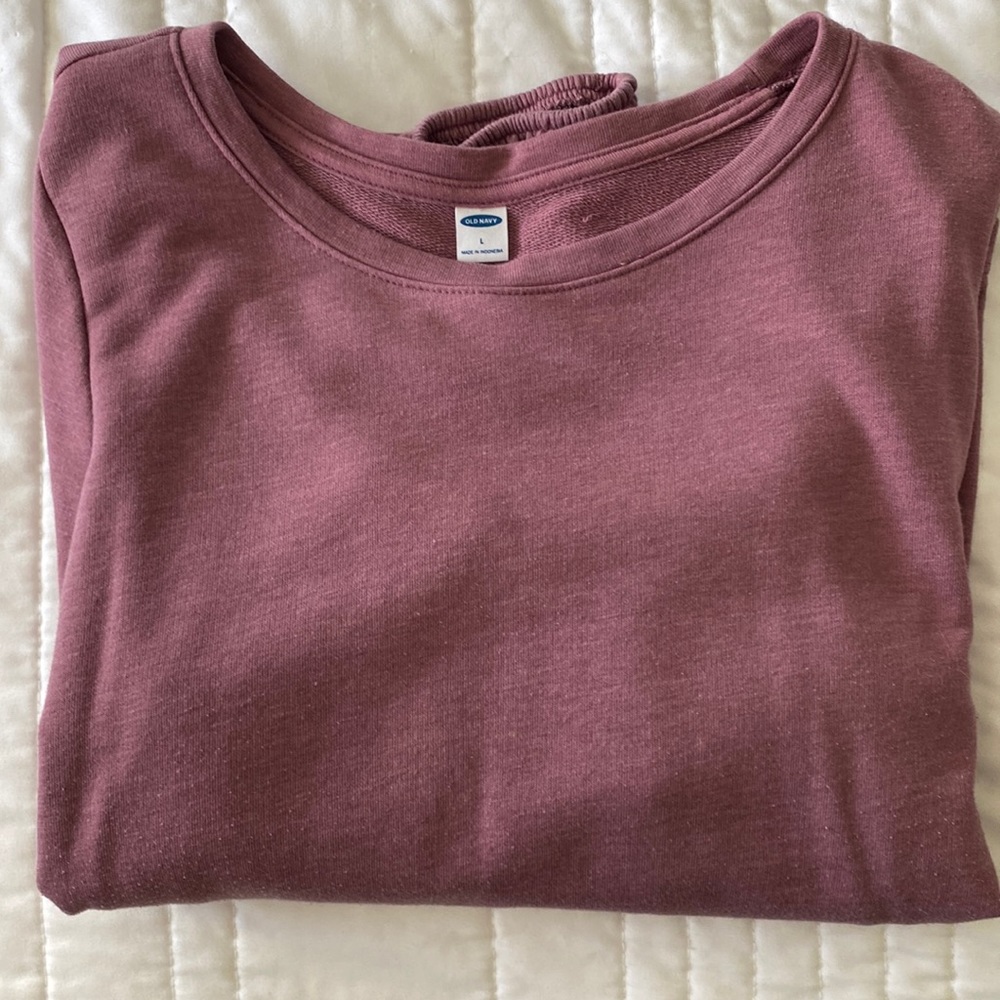 Pink sweatshirt like top
